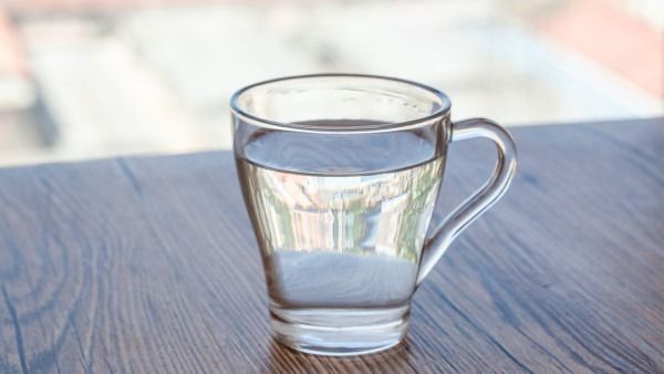 胃癌越來越多，是空腹喝水惹的禍?醫(yī)生：想遠(yuǎn)離癌，喝水遵循5不喝