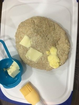 健康小麦餐包(红豆馅)（无需揉出膜）的做法步骤 第2步