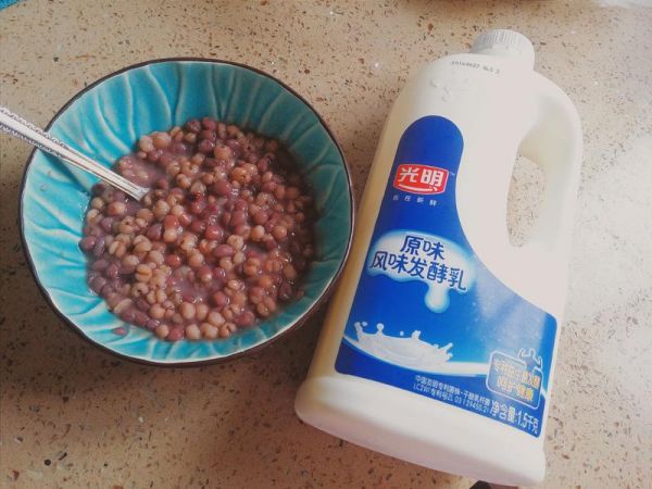 純奶手撕吐司的做法 步驟1