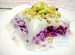 健康零食——果仁酸奶紫薯泥