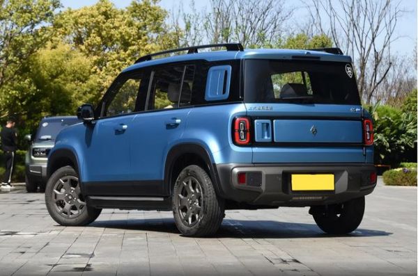 10萬級(jí)油車終結(jié)者？悅也Plus上市配高階智駕，僅需9.38-10.38萬-有駕