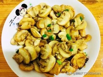 美食推薦：咸肉蒸花蟹、蠔油白蘑菇、紫薯苦瓜圈制作方法