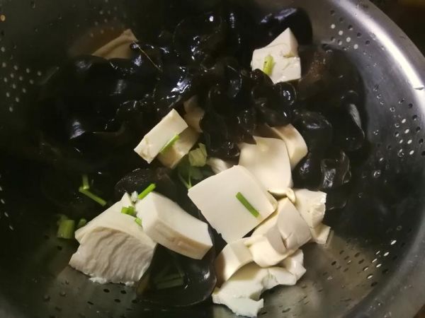 純奶手撕吐司的做法 步驟1
