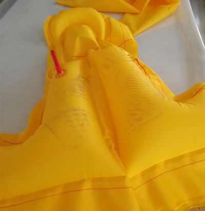充氣救生衣高周波塑膠熔接機(jī)樣品
