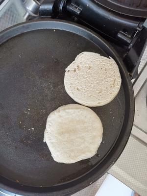 家庭版健身餐蛋夾饃的做法 步驟2