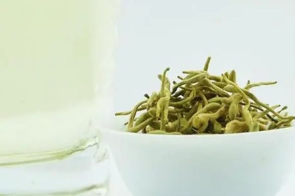 金銀花茶的沖泡方法，金銀花正確的泡水喝法