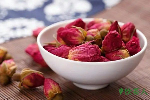 玫瑰花茶一天喝幾朵最佳，每天5-6朵(喝玫瑰花茶的禁忌)
