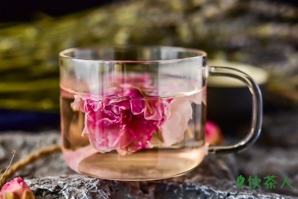 玫瑰花茶一天喝幾朵最佳，每天5-6朵(喝玫瑰花茶的禁忌)
