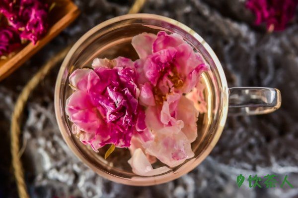 如何泡玫瑰花茶，玫瑰花茶的正確沖泡方法(玫瑰花茶的三種搭配)