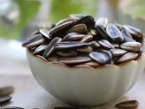 常吃食物的热量换算表，你还敢随便吃吗？