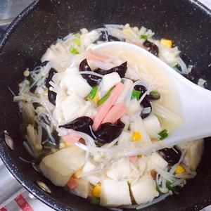 （快手刷脂汤）金针菇木耳豆腐汤的做法 步骤6