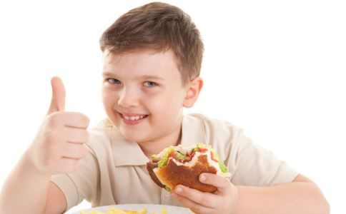 瘦身养颜的美食 低度酒 芦笋 西红柿 生菜