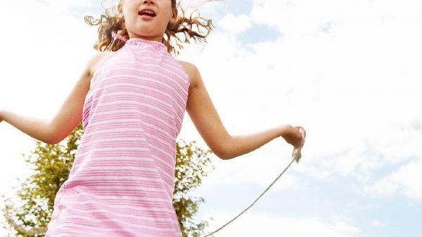 跳绳能减肥吗 半小时消耗400卡路里