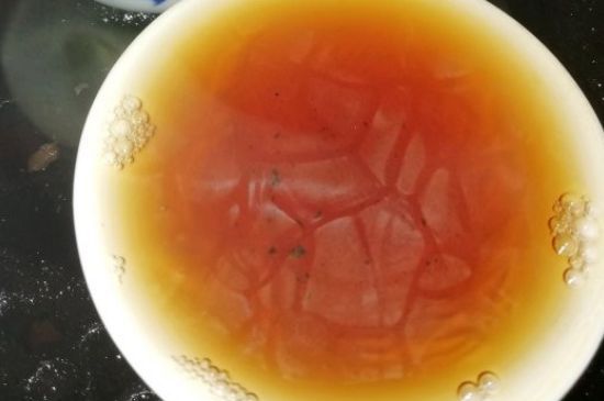 黑茶的金花致癌癌癥村，黑茶喝了得癌癥？