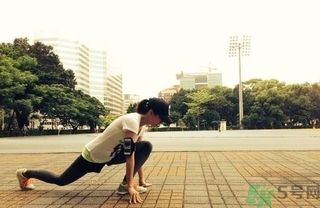 女生健身喝什么牛奶好？女生健身吃什么好？