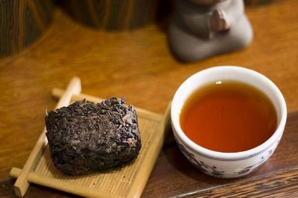 喝黑茶的十大功效，長期喝黑茶的好處