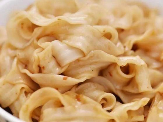 面條這樣做，營養(yǎng)又美味，做法還簡單，特別適合冬天做早餐吃