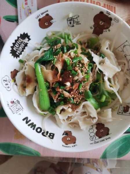 100种简单好吃面条做法 100种简单好吃面条做法油泼面