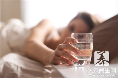 立冬養(yǎng)生4重奏 多吃涼菜多喝白開水
