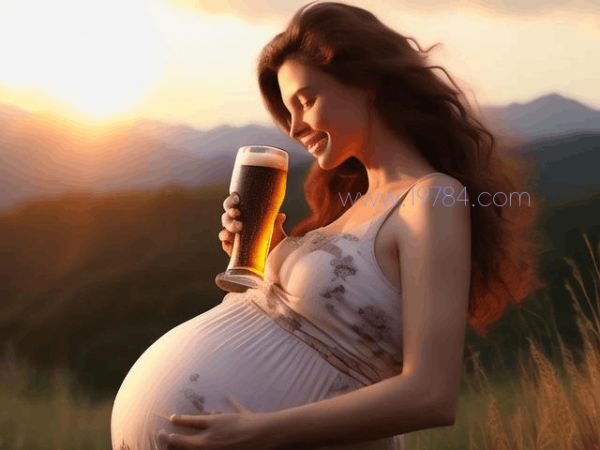 孕婦在晚期還能適量飲用啤酒嗎？（孕婦在晚期還能適量飲用啤酒嗎） 第2張