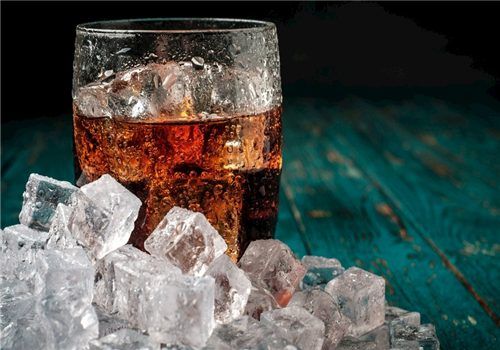 為什么冷飲店的冰塊不容易化