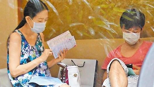 娛樂(lè)圈最悲劇的女星！結(jié)婚5次如今還是單身一人，骨瘦如柴