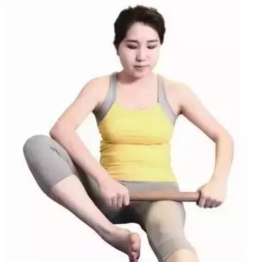 脾胃不好，肝经不通，一根擀面杖，就可解决