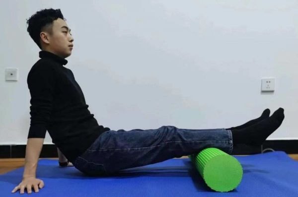 膝盖“咔咔”响？别慌，家里的擀面杖就能“修复”这种腿部不适