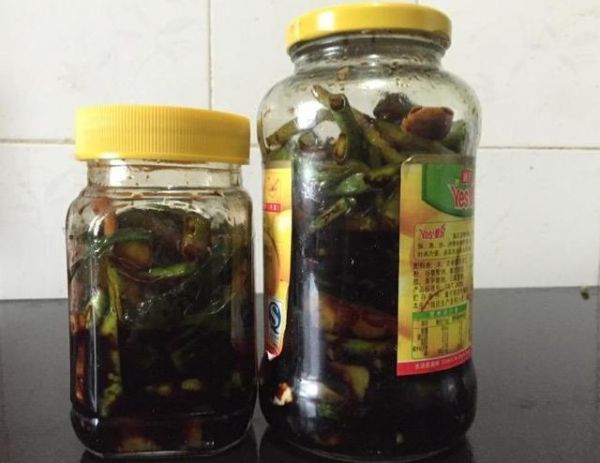 腌制小黃瓜，不需1滴水，腌制好的小黃瓜，酸爽清口，開胃下飯