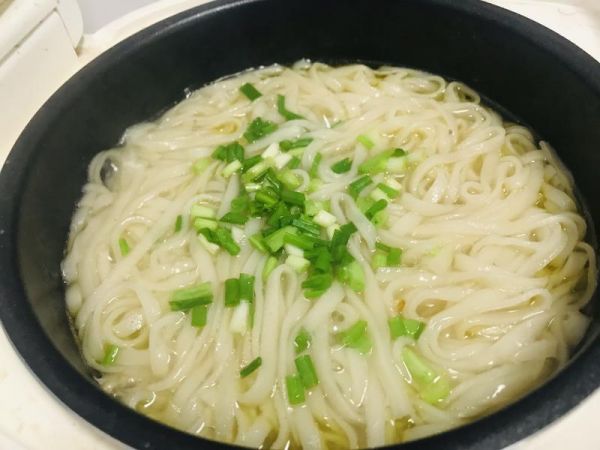 純奶手撕吐司的做法 步驟1