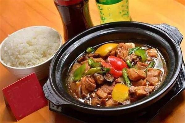 金湯嘉黃燜雞米飯
