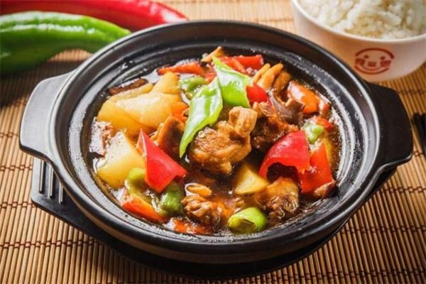 金湯嘉黃燜雞米飯