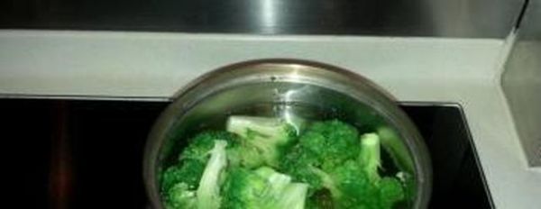 教你做蒜蓉西兰花，做法简单又好吃