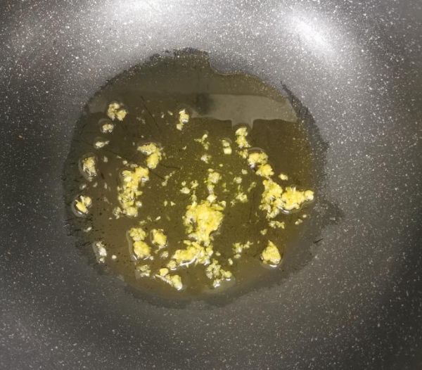 純奶手撕吐司的做法 步驟1