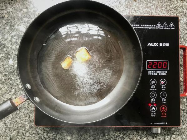 純奶手撕吐司的做法 步驟1