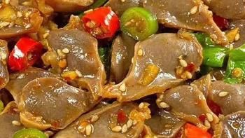 麻辣鴨珍，休閑美味零食
