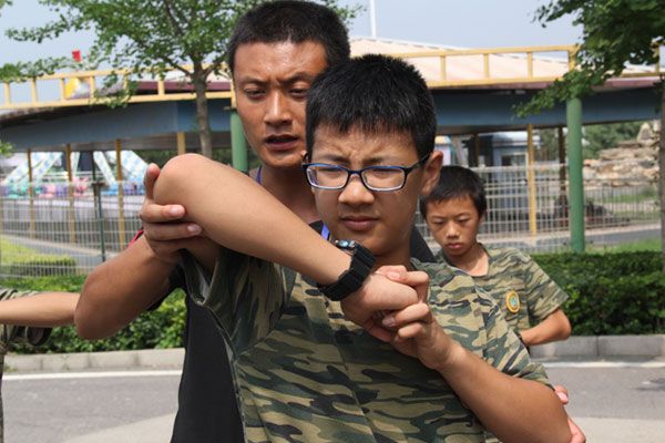 成都部队夏令营，让你体验到真正的军事训练
