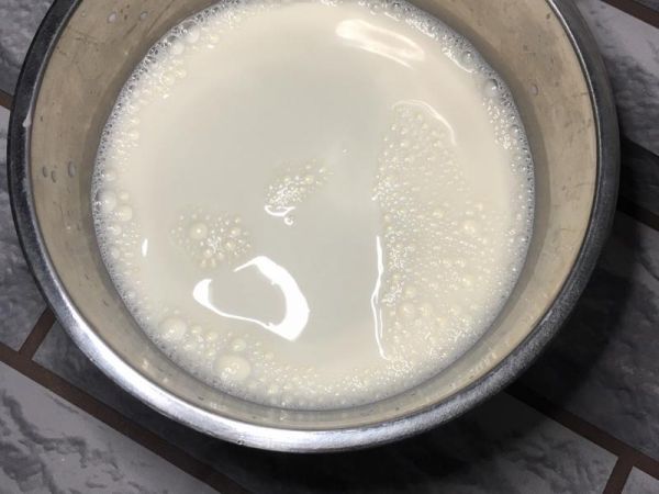 純奶手撕吐司的做法 步驟1