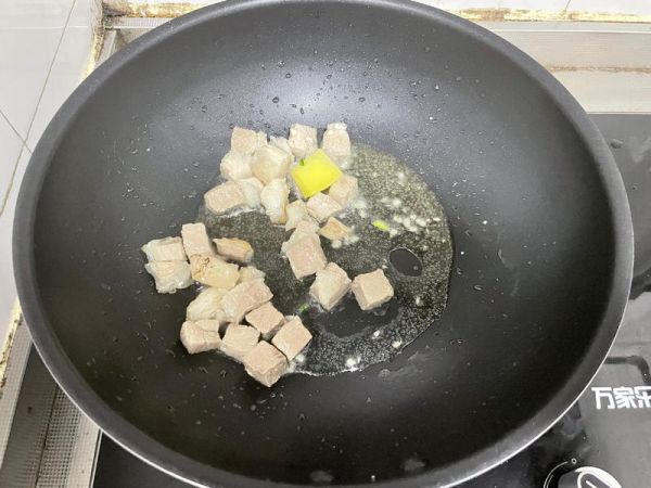 純奶手撕吐司的做法 步驟1
