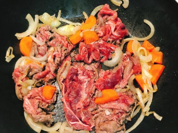 純奶手撕吐司的做法 步驟1