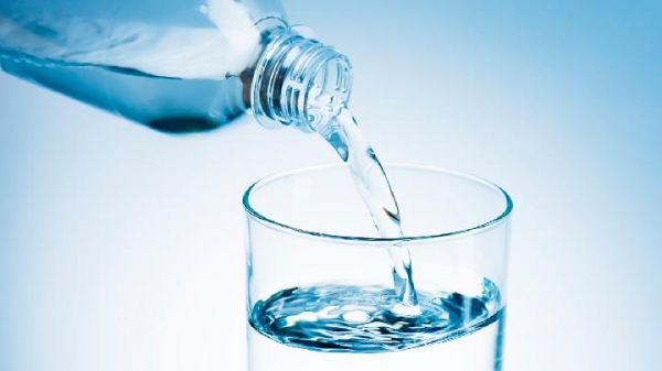 每天喝礦泉水對身體好嗎