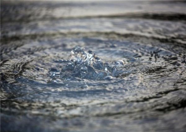 小康杂志：纯净水虽好，但不建议长期饮用