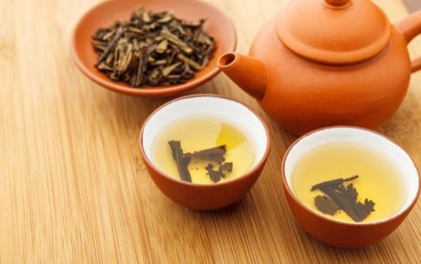 喝了這么多年的茶，你知道泡茶的水溫多少度是合適的嗎？看看吧