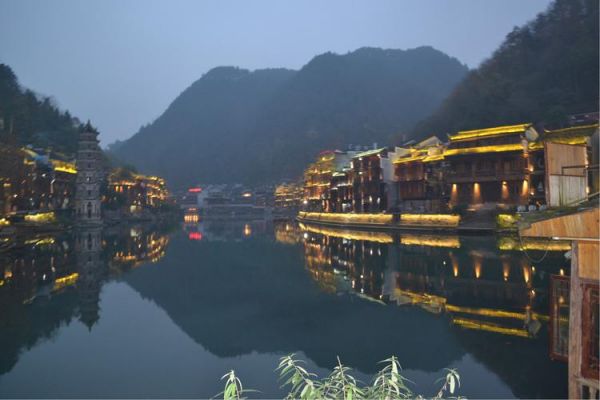 门诊艾滋检测咨询公示牌