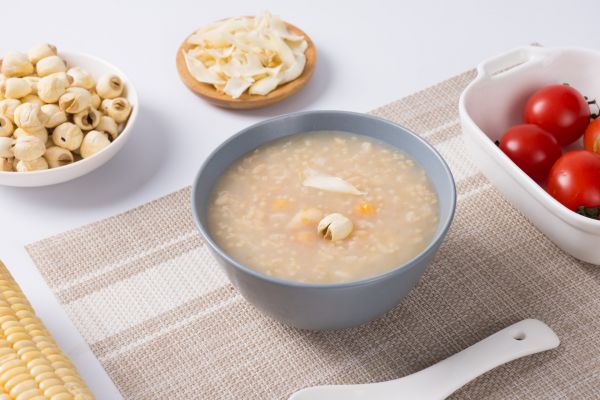 《保健品夫妻：如何科學(xué)搭配營養(yǎng)，保持健康的生活方式》圖1