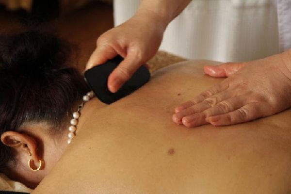如何正確的刮痧，教你5種簡(jiǎn)單易學(xué)的刮痧方法