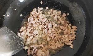 在家自己做一份酸甜可口的番茄肉酱意面，大人小孩都抢着吃！