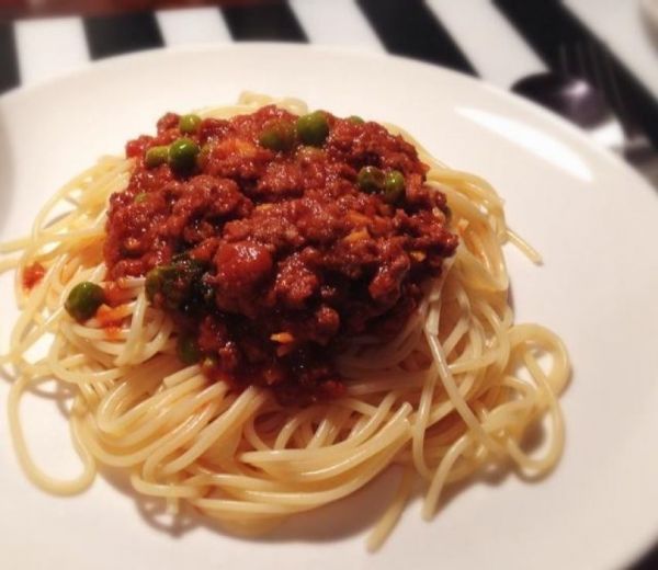 朴实正宗的意大利番茄肉酱意面（spaghetti alla bolognese）