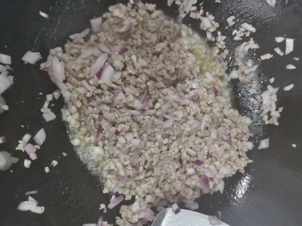 純奶手撕吐司的做法 步驟1