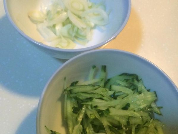 純奶手撕吐司的做法 步驟1